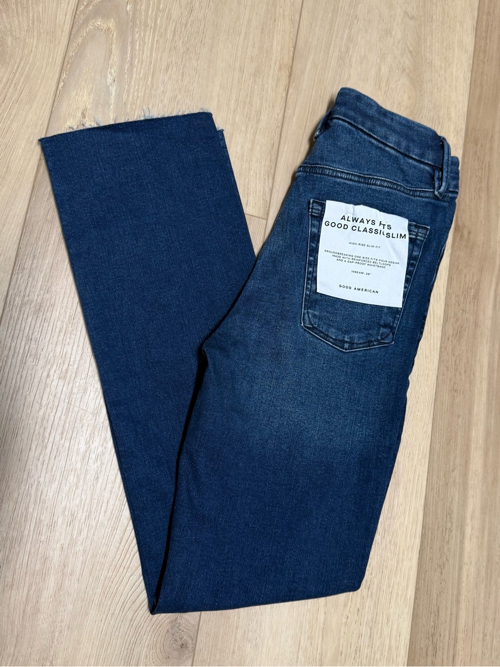 NWT Good American Good Classic Slim High-Rise Jeans Indigo Raw Hem 6-12